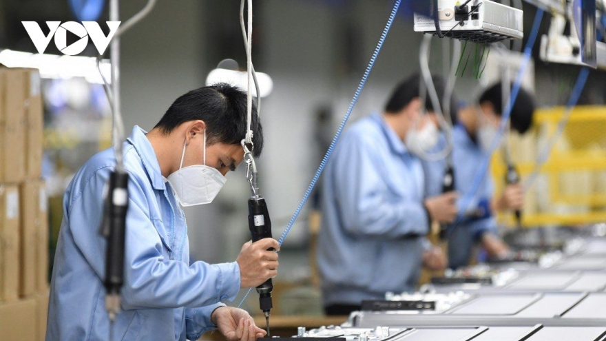 Electronics exports hit US$74 billion in H1, driven by phones and computers